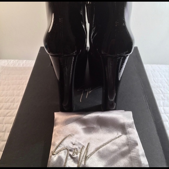 SOLD❗️ - Picture 3 of 6